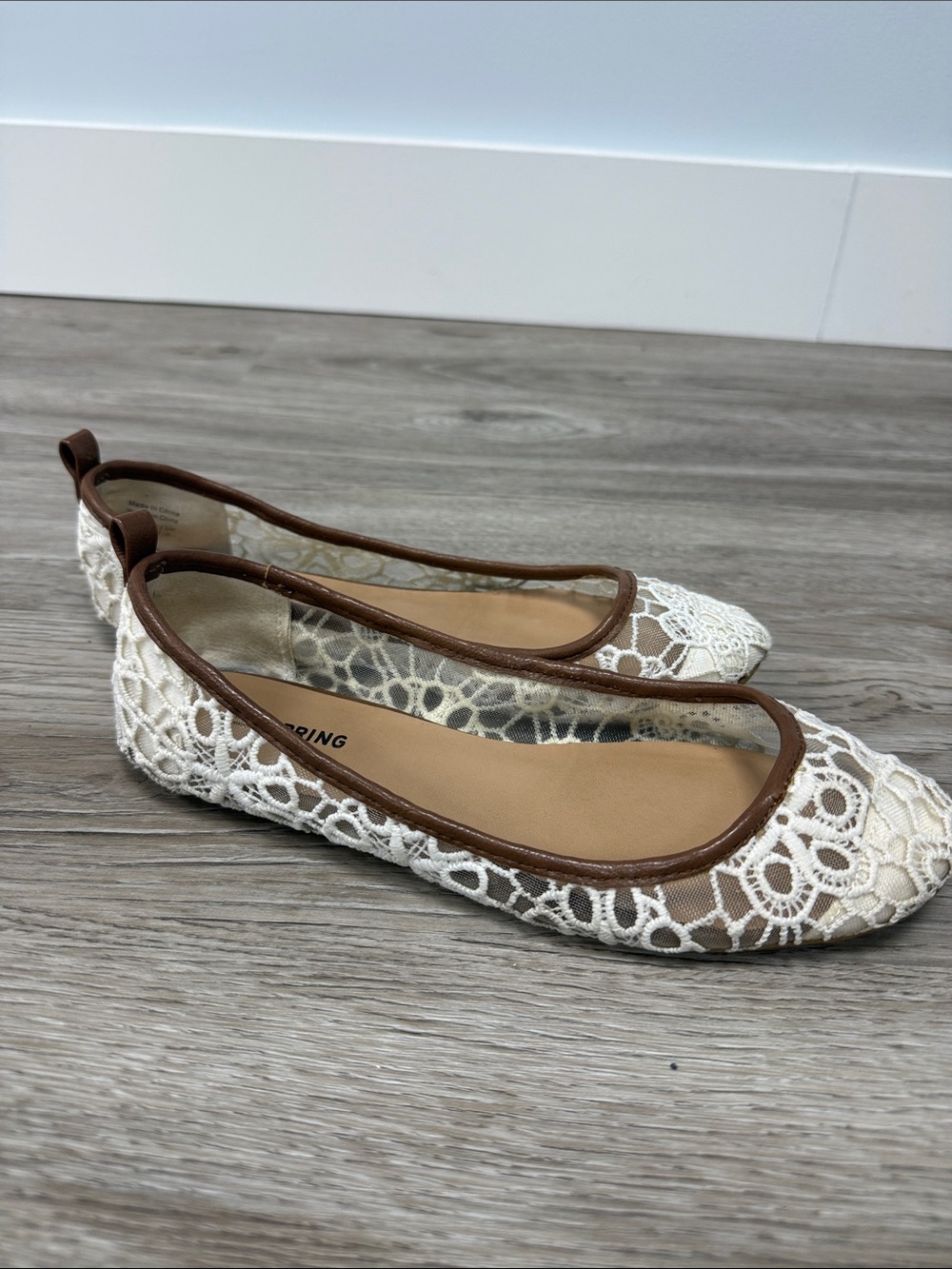 Call It Soring - White Lace Ballet Flats with Brown Trim — 7.5